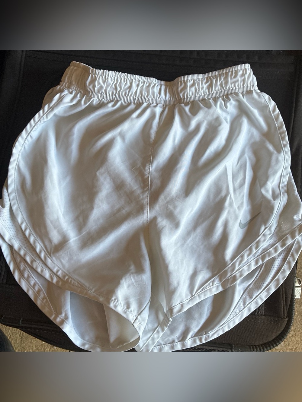 Nike Women’s White Athletic Shorts with Subtle Swoosh
